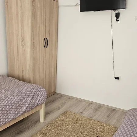 Sobe Πανσιόν Gornja Trepča